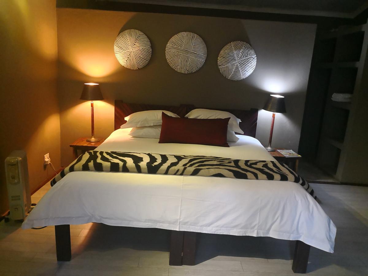 Touch Of Africa Lodge Lanseria Dış mekan fotoğraf