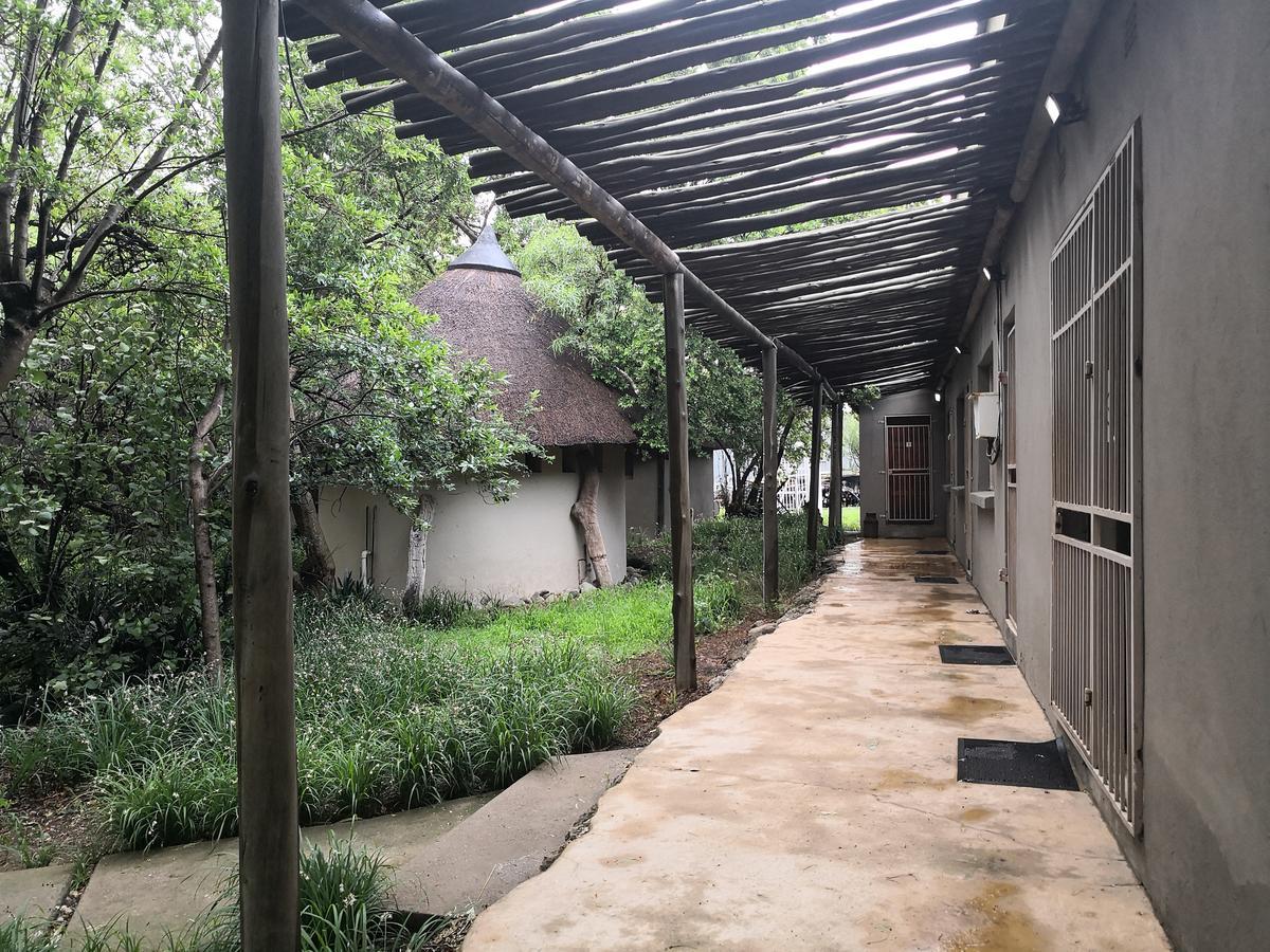 Touch Of Africa Lodge Lanseria Dış mekan fotoğraf